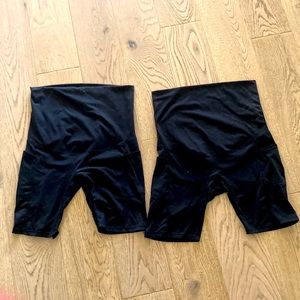 Set of 2 black small maternity biker shorts with side pockets